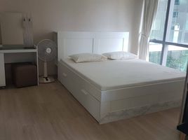 1 Schlafzimmer Wohnung zu verkaufen im The Room Sukhumvit 21, Khlong Toei Nuea