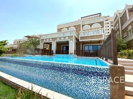 4 Bedroom Villa for sale at Balqis Residence, Palm Jumeirah