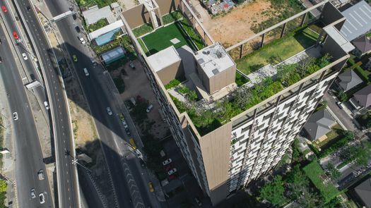 사진들 1 of the Communal Garden Area at Blossom Condo@Fashion Altitude