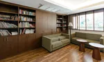 Library / Reading Room at The Rajdamri