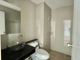 1 Bedroom Condo for sale at The Twin Tower, Nong Prue
