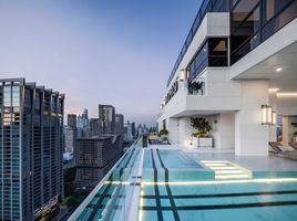 1 Bedroom Apartment for sale at Muniq Langsuan, Lumphini