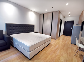 Studio Wohnung zu verkaufen im Le Luk Condominium, Phra Khanong Nuea