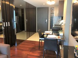 1 Bedroom Condo for sale at The Address Sukhumvit 61, Khlong Tan Nuea