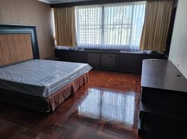 1 Schlafzimmer Wohnung zu vermieten im Lake Green Condominium, Khlong Toei