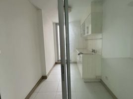 2 спален Кондо на продажу в Supalai River Place, Bang Lamphu Lang