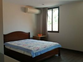 3 Bedroom Condo for rent at Vanida Apartment Ekkamai, Khlong Tan Nuea