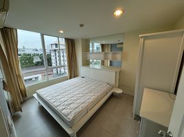 2 спален Кондо на продажу в The Fine at River, Bang Lamphu Lang