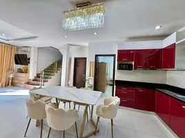 4 Bedroom Villa for rent at Dusit Grand Park, Nong Prue