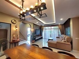 4 Schlafzimmer Haus zu vermieten im Grand Britania Rama 9 - Krungthep Kreetha, Khlong Song Ton Nun