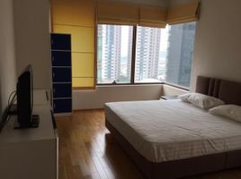 2 спален Кондо в аренду в The Emporio Place, Khlong Tan