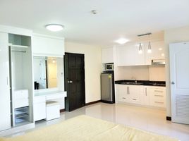 Studio Appartement zu vermieten im Charming Resident Sukhumvit 22, Khlong Toei