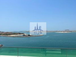 4 Bedroom Apartment for sale at Beachgate by Address, EMAAR Beachfront