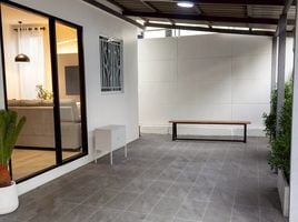 บ้านเดี่ยว 3 ห้องนอน ให้เช่า ในทำเล กรุงเทพมหานคร, สามเสนนอก, ห้วยขวาง, กรุงเทพมหานคร