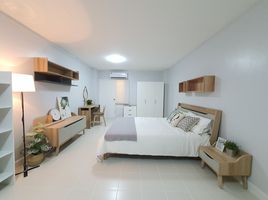 1 Bedroom Condo for sale at Baan Phrayapirom-Ratchada, Chantharakasem