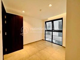 1 Schlafzimmer Appartement zu verkaufen im Bigger 2 Bedrooms Condo for Sale at Urban Village, Tuol Svay Prey Ti Muoy