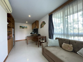 1 Schlafzimmer Wohnung zu verkaufen im Saiyuan Buri Condominium, Rawai, Phuket Town