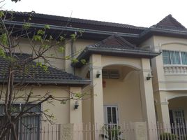 3 Bedroom Villa for sale at Saen Charoen Orchid Park, Bang Lamung