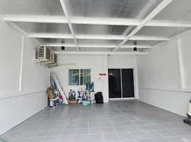 2 спален Таунхаус for sale in Airport-Pattaya Bus 389 Office, Nong Prue, Nong Prue