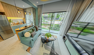 Дом, 4 спальни на продажу в Khlong Song Ton Nun, Бангкок Venue ID Mortorway-Rama9