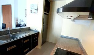 2 Bedrooms Condo for sale in Khlong Toei, Bangkok The Lakes