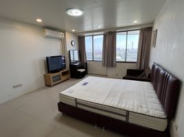 Studio Condo for rent at Royal Nine Residence, Bang Kapi