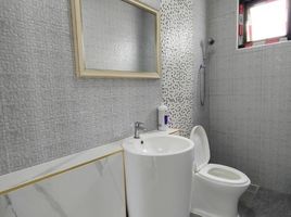 600 SqM Office for sale in Thailand, Huai Yai, Pattaya, Chon Buri, Thailand