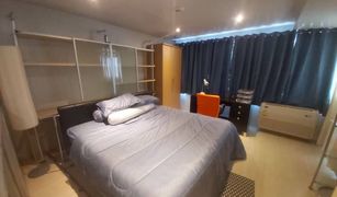 2 chambres Condominium a vendre à Khlong Toei, Bangkok Monterey Place
