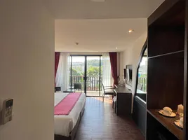 Studio Condo for rent at The Beach Condotel, Karon, Phuket Town