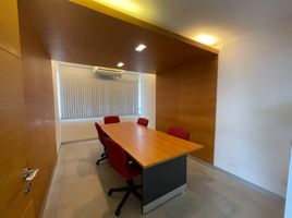 108 кв.м. Office for rent at Monterey Place, Khlong Toei