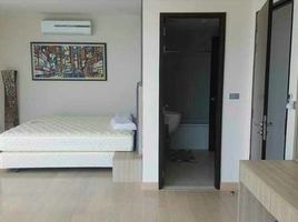 1 Schlafzimmer Appartement zu vermieten im Sky Walk Residences, Phra Khanong Nuea