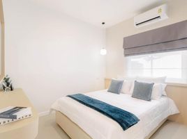 2 Schlafzimmer Reihenhaus zu verkaufen im Life Baan Kian, Thep Krasattri