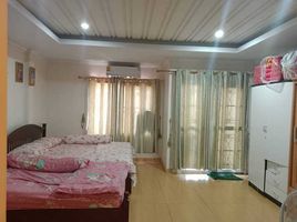 3 Schlafzimmer Reihenhaus zu verkaufen im Mu Baan Ratchathani 10 , Tha Raeng, Bang Khen