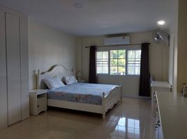 4 Schlafzimmer Villa zu verkaufen im The Sammuk Village 2, Saen Suk, Mueang Chon Buri