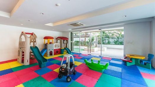 写真 1 of the Indoor Kids Zone at Richmond Hills Residence Thonglor 25