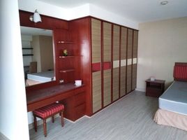 2 Schlafzimmer Appartement zu vermieten im Baan Suanpetch, Khlong Tan Nuea