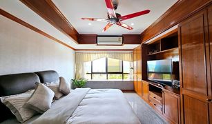 2 Bedrooms Condo for sale in Nong Prue, Pattaya Jomtien Plaza Condotel