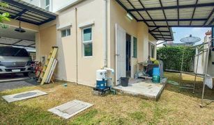 3 Bedrooms House for sale in Bang Khu Wat, Pathum Thani Chuanchuen Greenbound