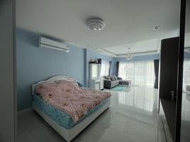 6 Bedroom House for sale in Hua Hin City, Hua Hin, Hua Hin City