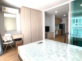1 Bedroom Condo for rent at Le Crique Condo, Bang Chak