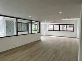 2,400 Sqft Office for sale at Le Raffine Sukhumvit 24, Khlong Tan, Khlong Toei, Bangkok