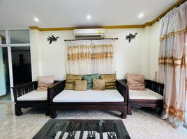 3 Schlafzimmer Villa zu vermieten im Baan Suan Neramit 5, Si Sunthon
