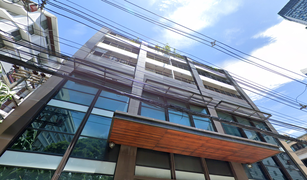 3 Bedrooms Condo for sale in Lumphini, Bangkok Renova Residence Chidlom