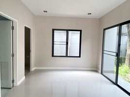 3 Bedroom House for sale at Saransiri Ratchaphruk - Changwattana, Bang Phlap