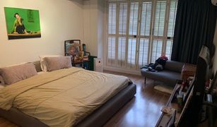 3 Bedrooms Condo for sale in Sam Sen Nok, Bangkok Garden Place