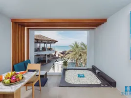 1 Bedroom Apartment for sale at The Bay and Beach Club , Patong