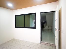 2 Schlafzimmer Reihenhaus zu verkaufen im Supawan Hathai Rat 6, Bang Chan