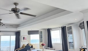 Кондо, 3 спальни на продажу в Na Chom Thian, Паттайя Grand View Condo Pattaya