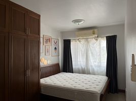 1 Schlafzimmer Wohnung zu vermieten im Le Chateau Condo, Bang Kapi