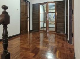 4 Bedroom House for rent in King Taksin the Great Statue, Bang Yi Ruea, Khlong San